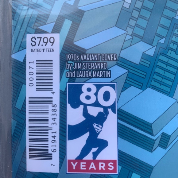 (C41) DC COMICS Action Comics #1000 1970'S Superman VARIANT COVER 2018 - Picture 8 of 9